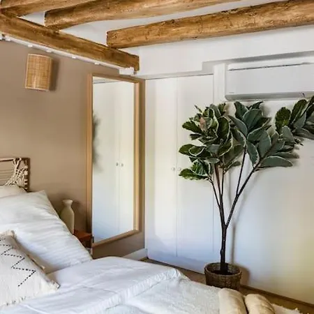 Pavillon Eden - Le Nid - Le Marais *